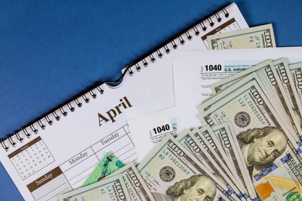 Календар, долари