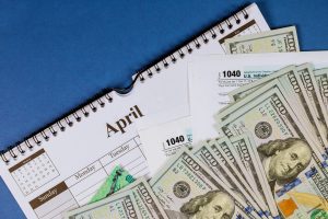 Календар, долари