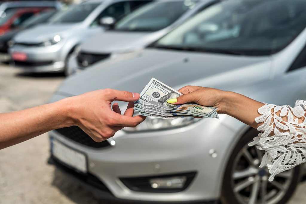 продаж авто, гроші