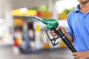 Заправка авто, фотоконцепт