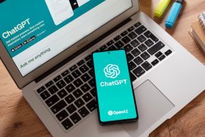 ChatGPT на смартфоні